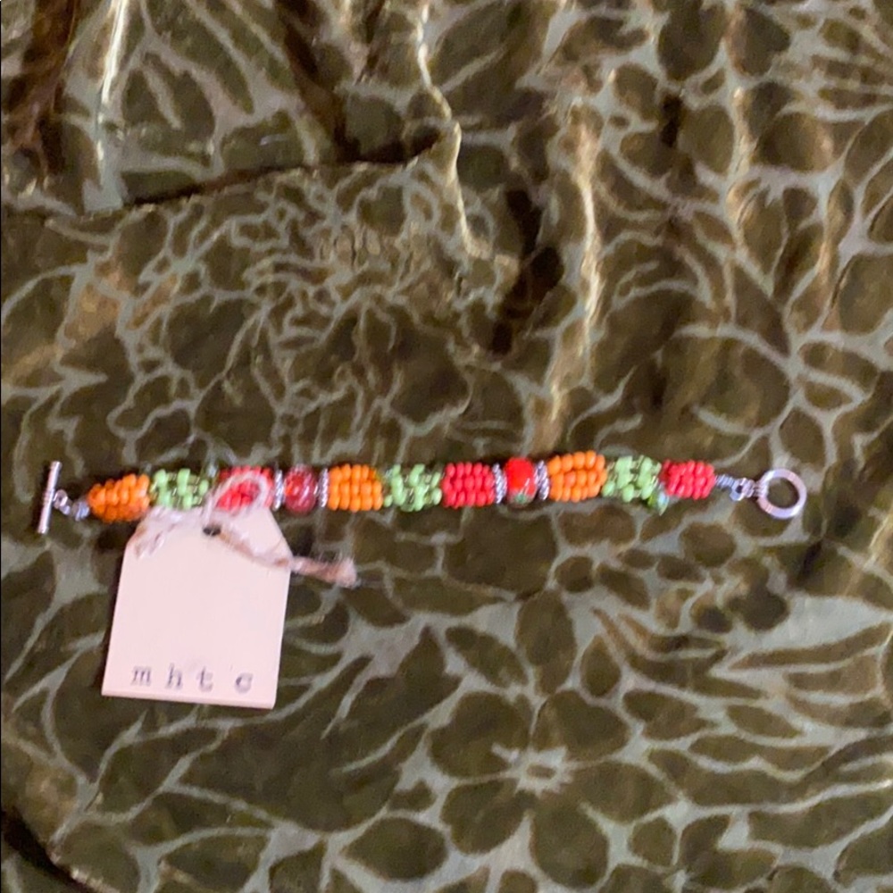 Handmade Beaded Bracelet. - Picture 4 of 4